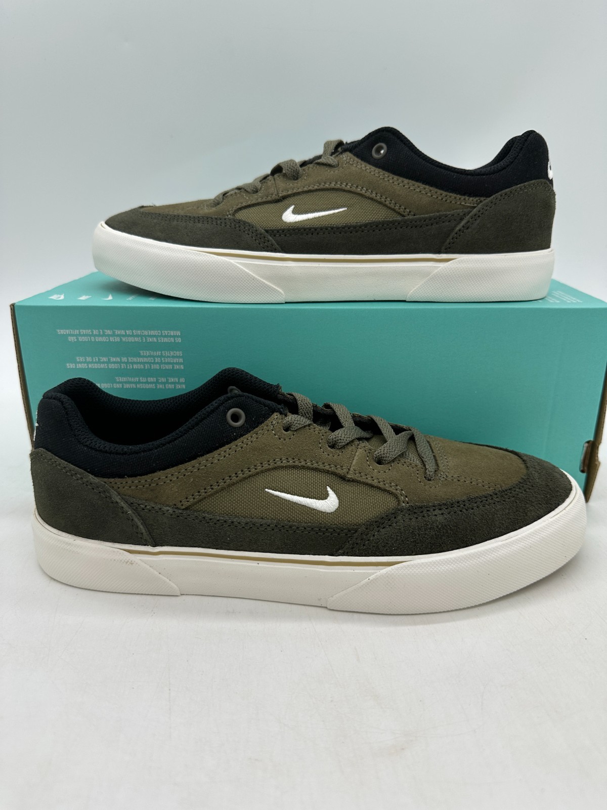 Nike SB Malor Men's Size 7 Women's Size 8.5 Green Athletic Shoes FV6064 200