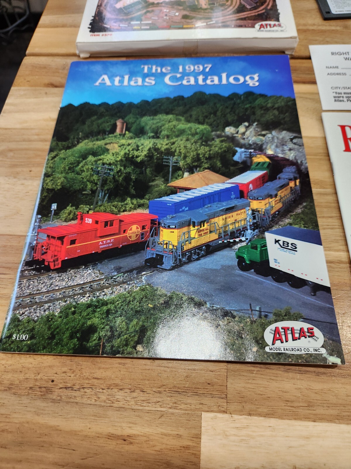 Atlas Right Track Modern Railroad Layout Design Software, PC, 3.5" Disc