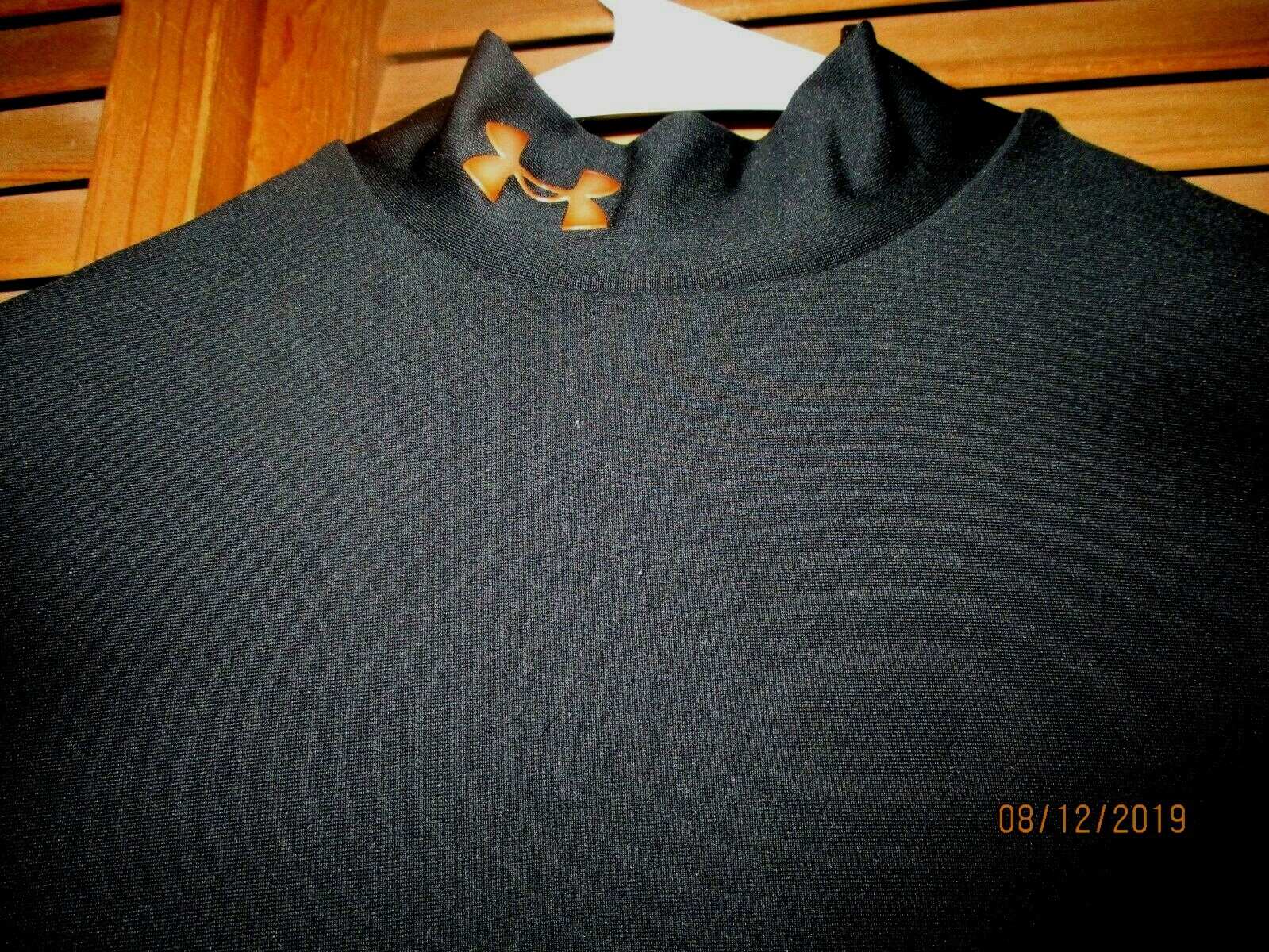 MENS UNDER ARMOUR COMPRESSION LONG SLEEVE TOP--BLACK--SIZE SMALL