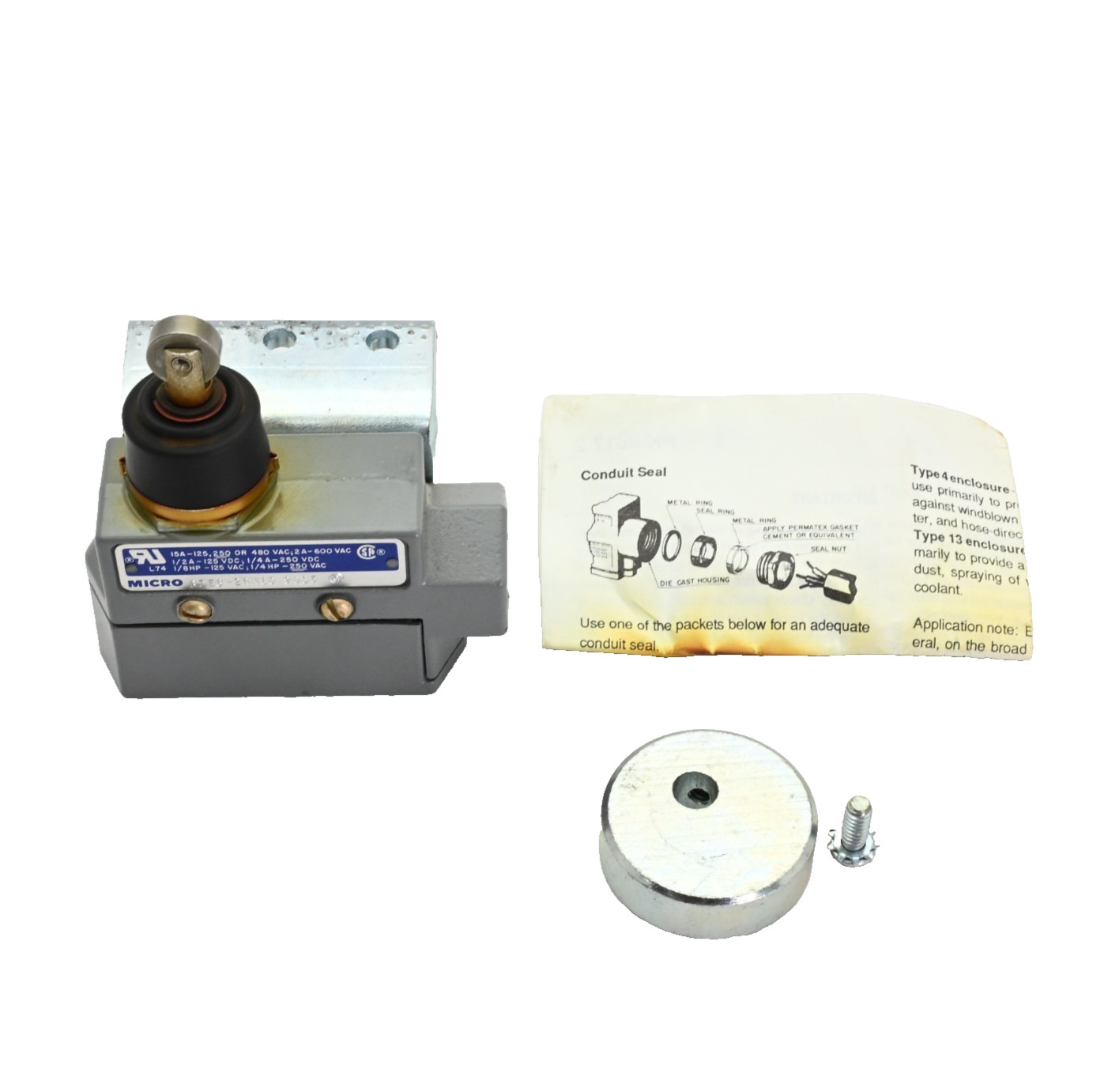 Microswitch BZE6-2RN80 Roller Plunger Limit Switch