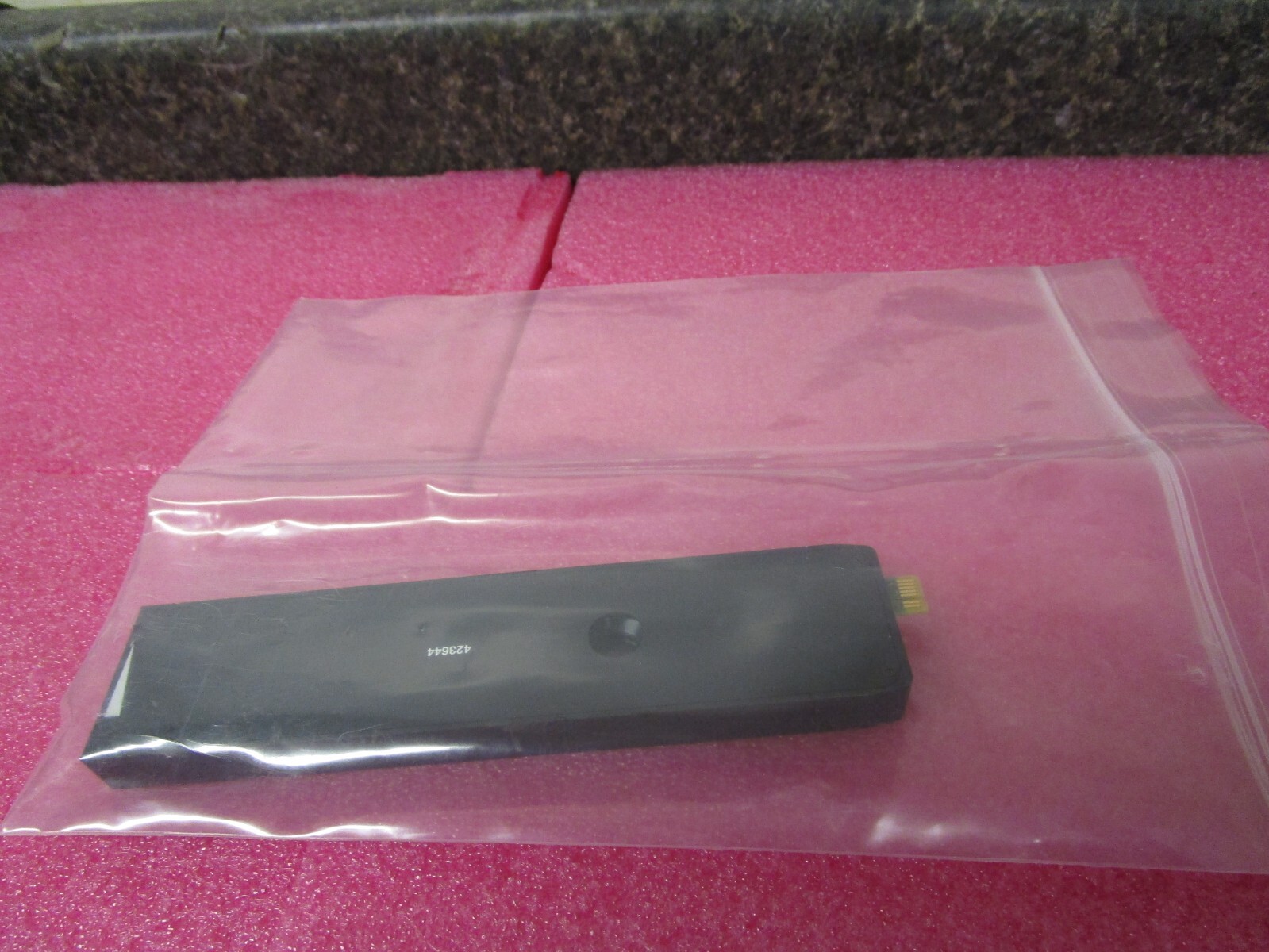 NEW Opened Box! ZEISS Microscope Aperture Slide 423644