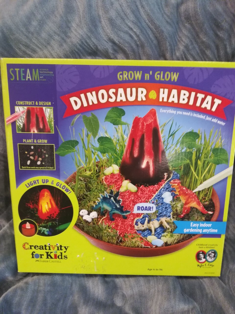 CREATIVITY FOR KIDS GLOW n' GROW DINOSAUR HABITAT BUILD YOUR OWN DINO GARDEN