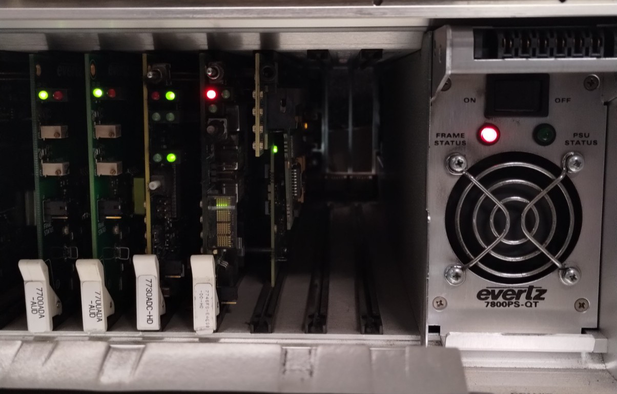 Evertz 7800FR-QT Quiet Mountable Multiframe Chassis 2 PSU, VGA W/10 Cards E6890B