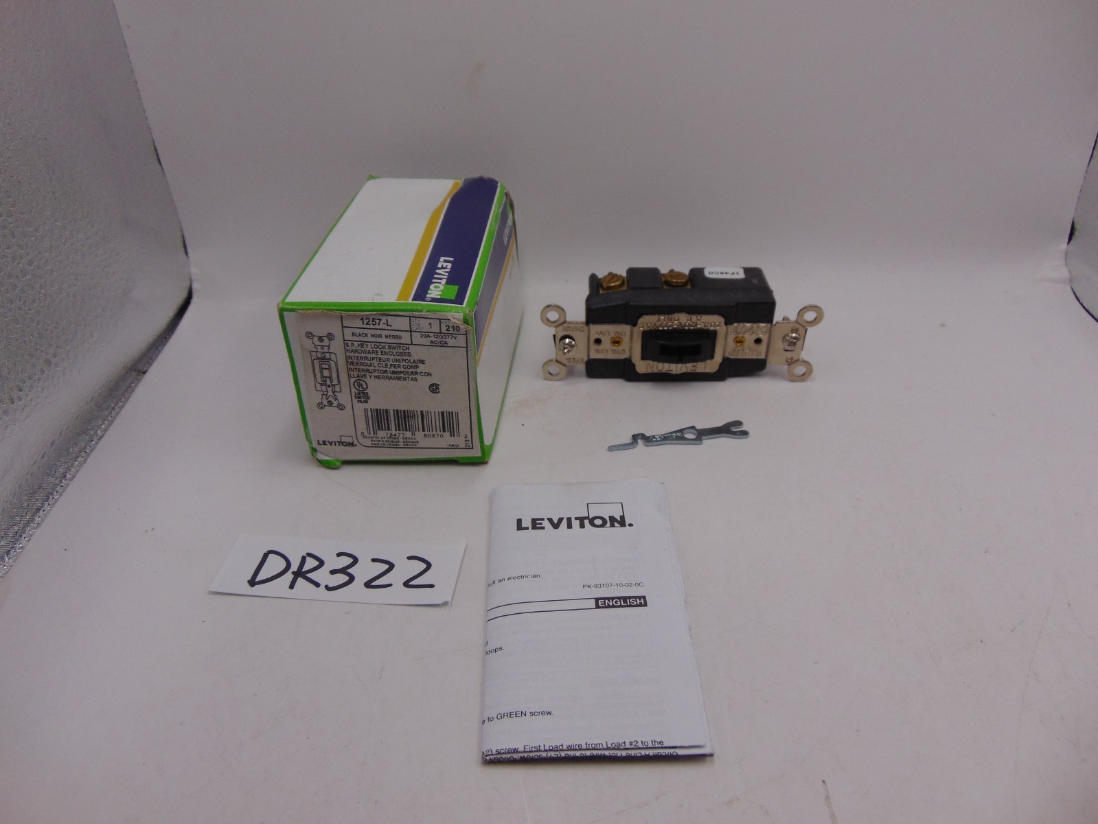 Leviton 1257-L SPDT 20A Momentary Locking Ac Switch Black New