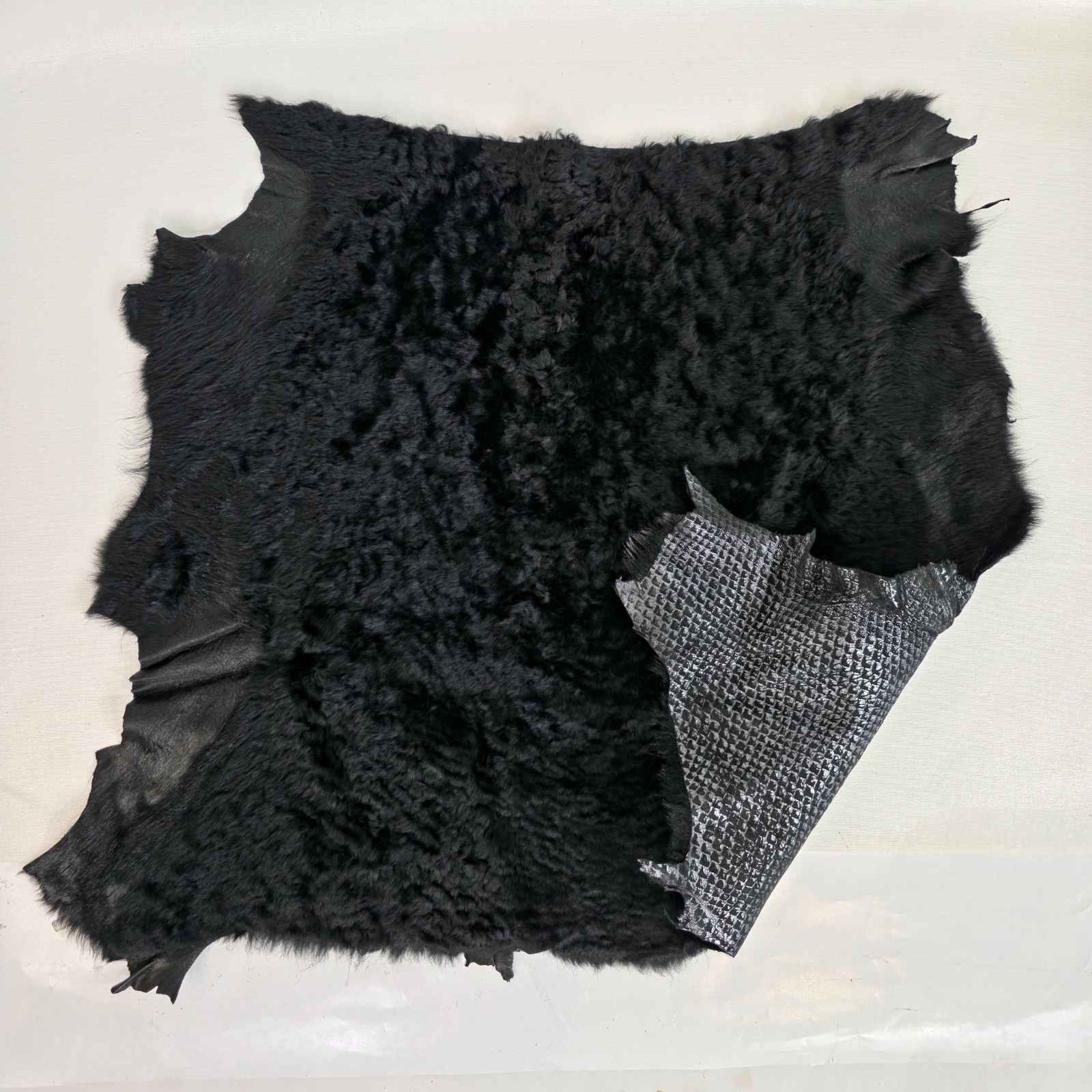 La Doma Black Embossed Shearling Hide 3 Sq Ft Fur Leather Crafting Sample