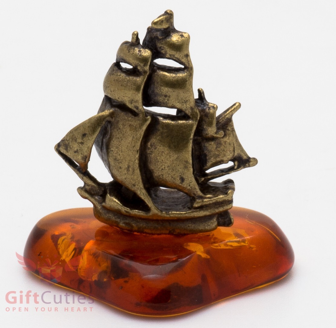 Solid Brass Amber Figurine Caravel Frigate Ship Ironwork
