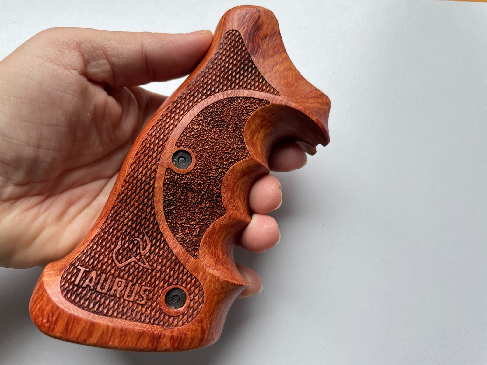 Prof. Grips For Taurus TRACKER/JUDGE 17 44 415 425 450 617 627 692 Checker