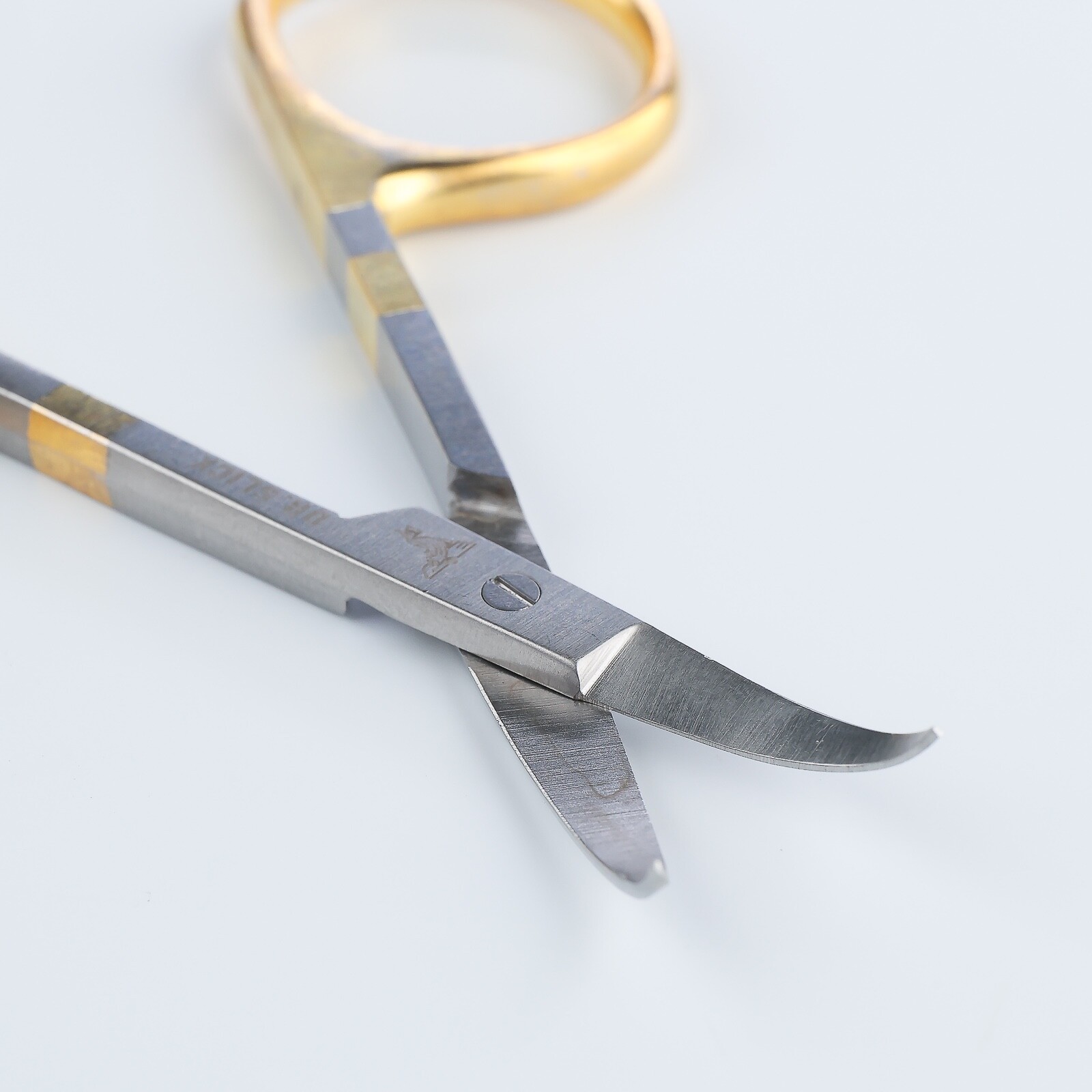 Dr. Slick Iris Scissors - 4 inch - Curved