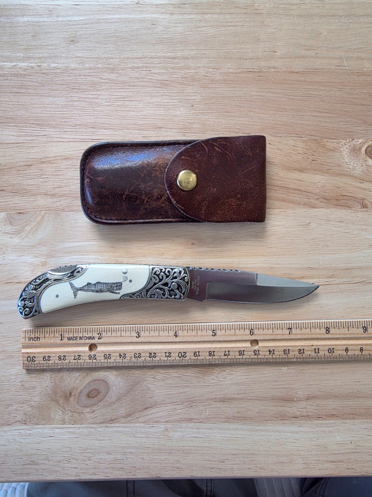 Sam McDowell custom engraved scrimshaw Whale watching collectors knife