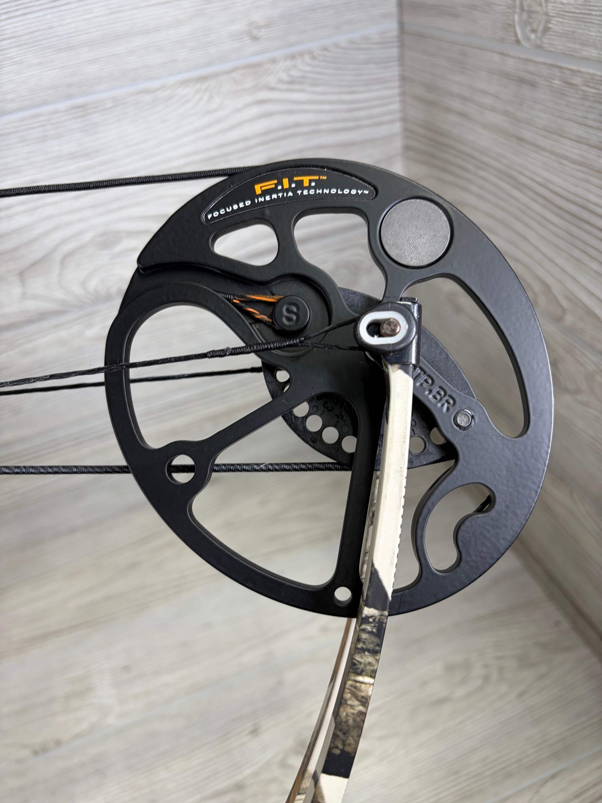 Used Mission Hype DTX Right Hand Camo Bow Pkg