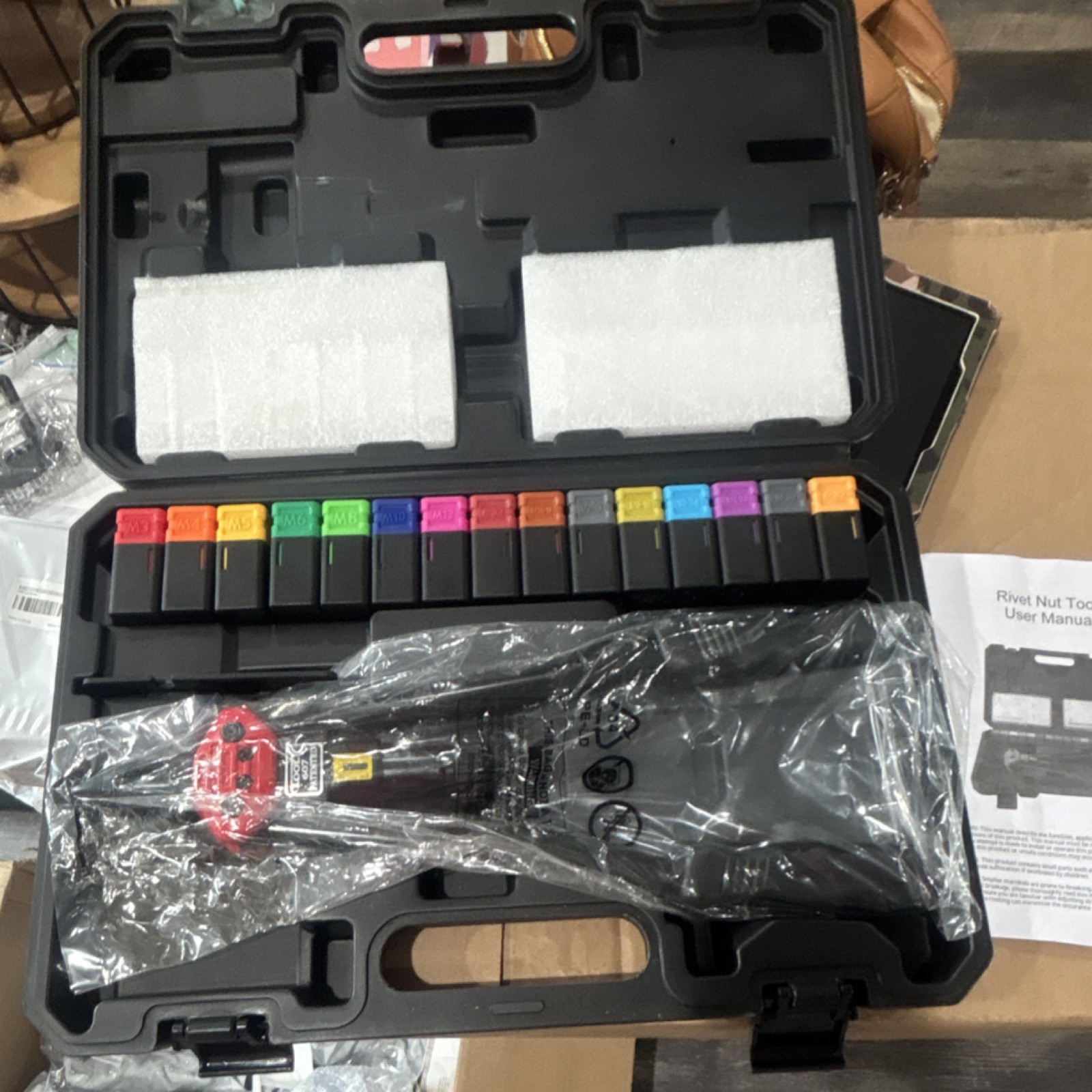 TOOLS 507 Hand Riveter Kit 16-Piece Multi-Size Black Red with Carrying Case