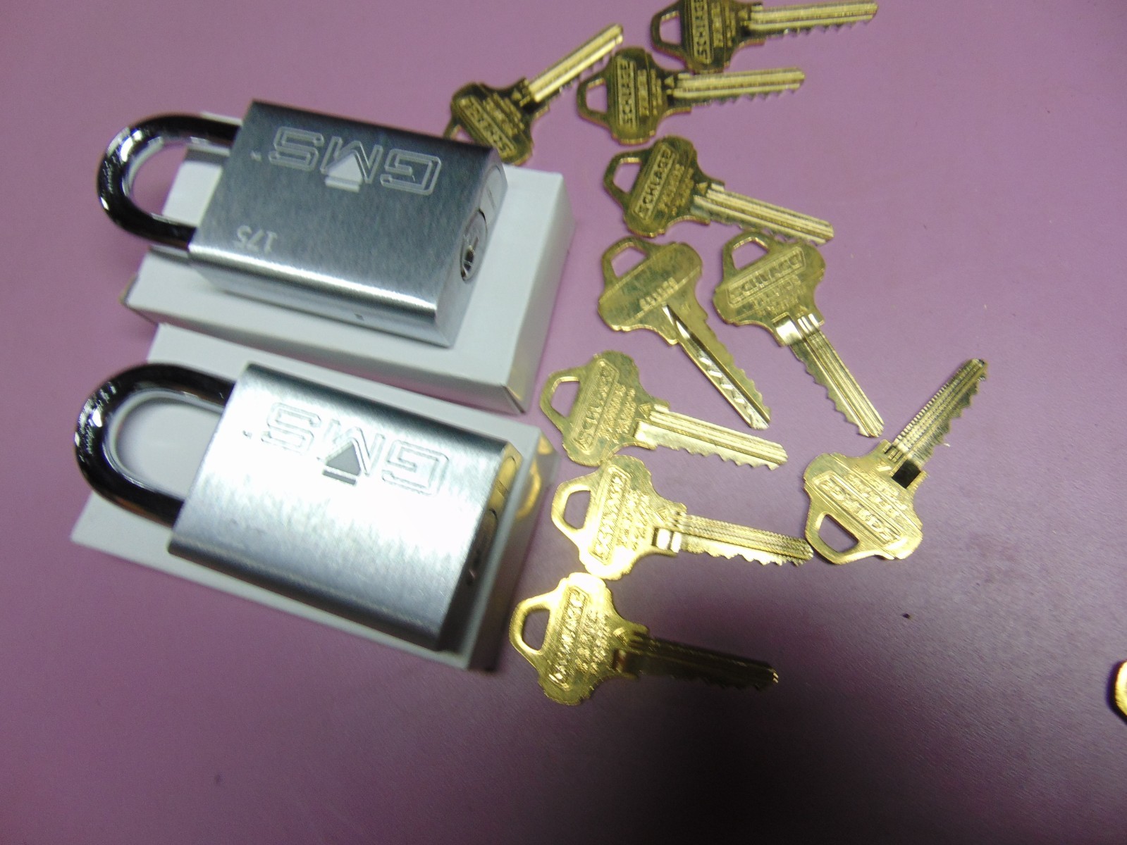 2 NEW GMS PADLOCK WITH SCHLAGE PRIM AND  10 C135 PRIM KEYS      LOCKSMITH
