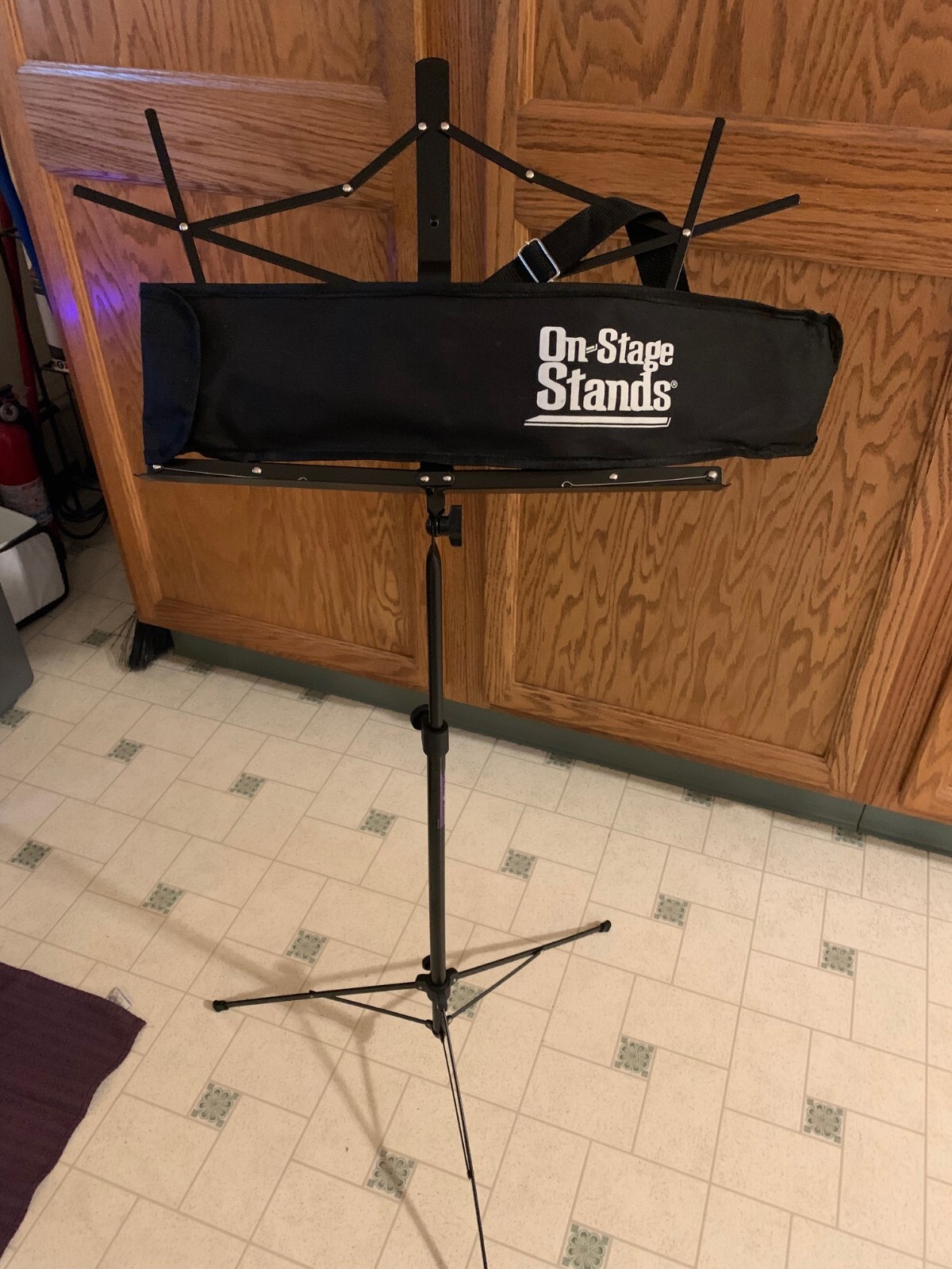 On-Stage Stands Sheet Music Stand w/Bag, SM7122DBB, Black. Band Concert
