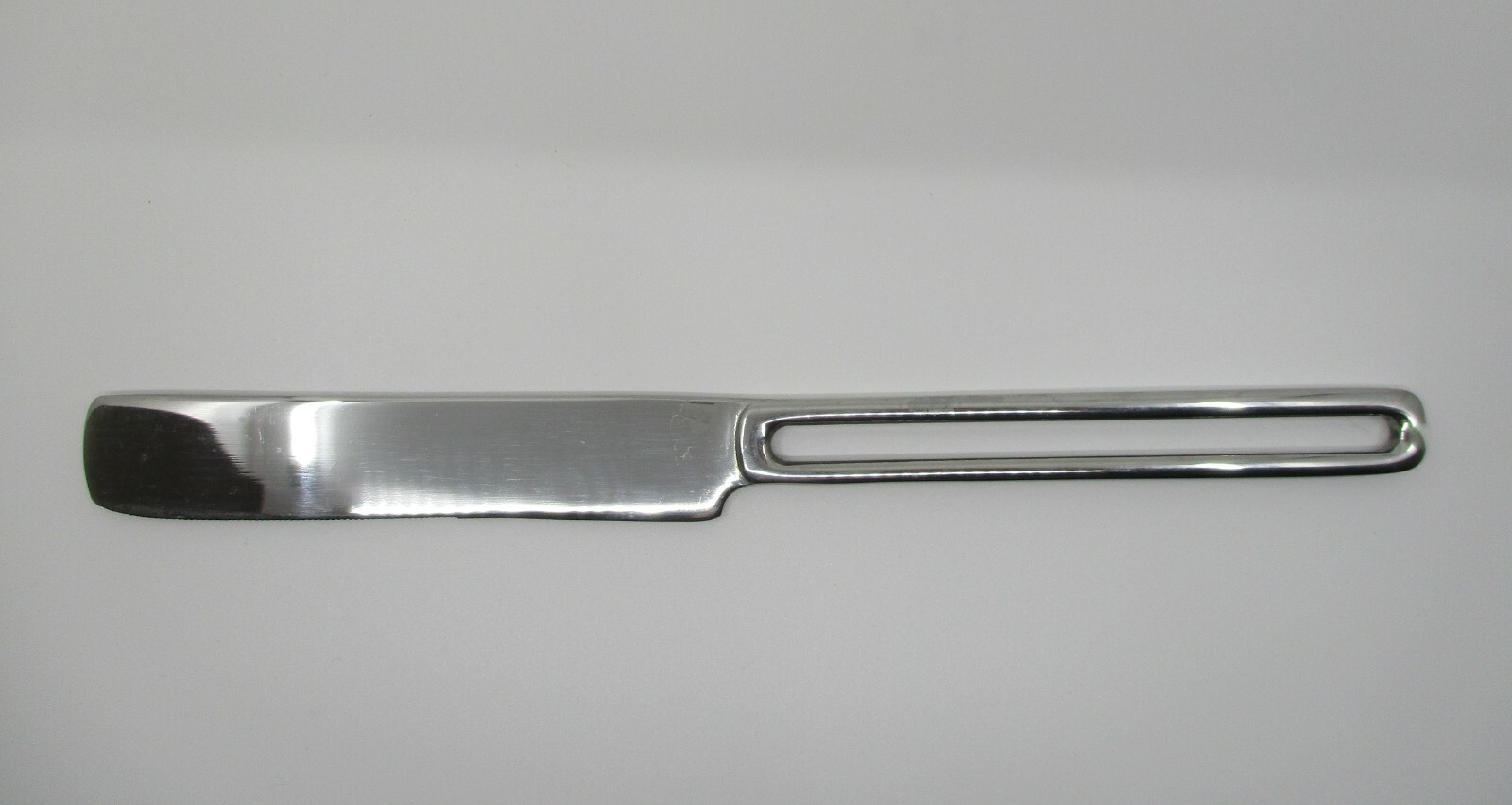 TOWLE  STAINLESS NORDIC DINNER KNIFE - 9 " 07P
