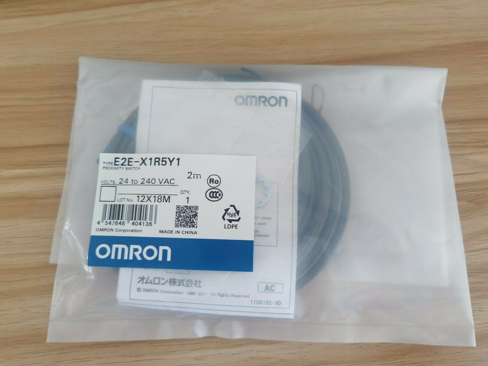 Omron E2E-X1R5Y1 Proximity Switch Sensor New One Free Shipping E2EX1R5Y1