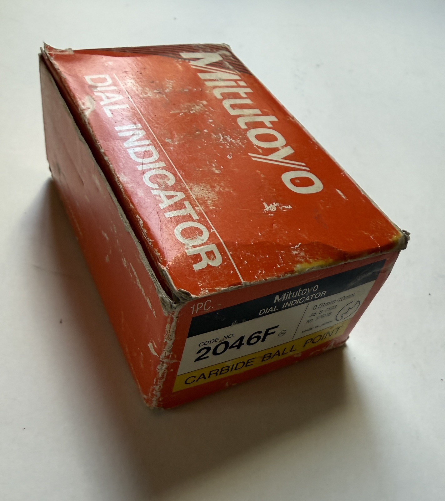 Vintage Mitutoyo Dial indicator Code No 2046F, box, 0.01mm - 10mm. Carbide Ball