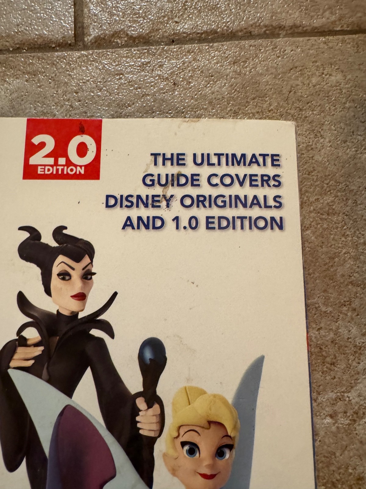 DISNEY INFINITY OFFICIAL GAME GUIDE & 2.0 edition official game guide