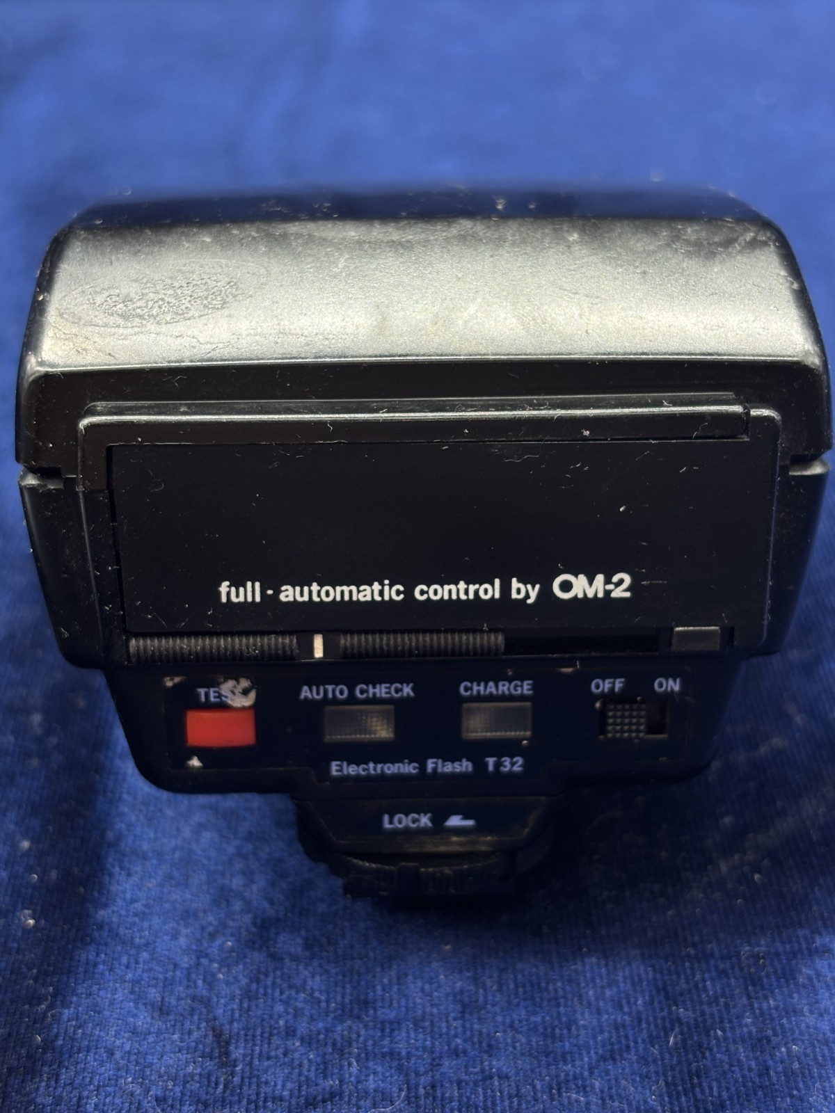Olympus Electronic Flash T32/ Working