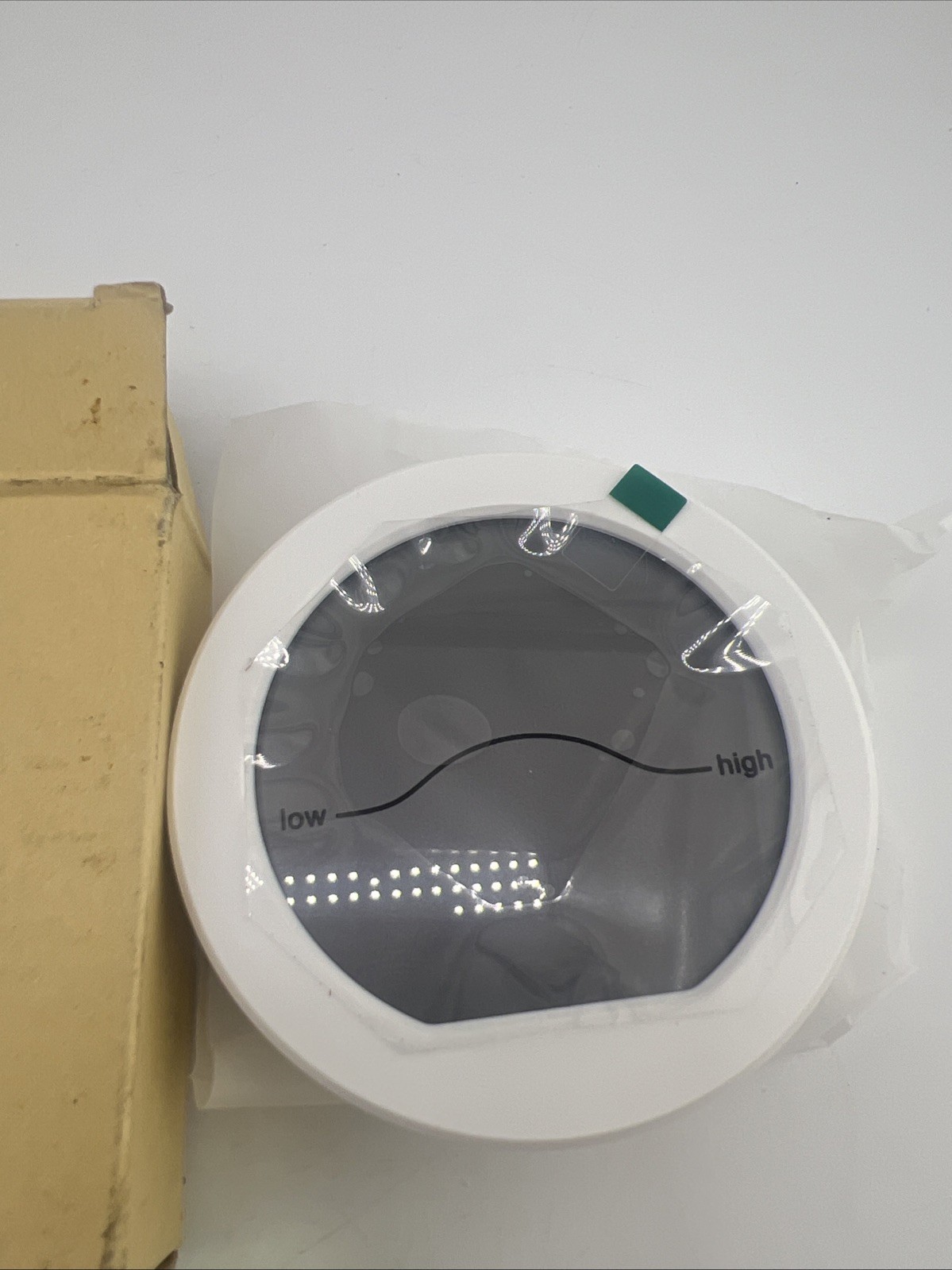 SECRUI Digital Thermo-Hygrometer for Room Temperature KR-TH1 White