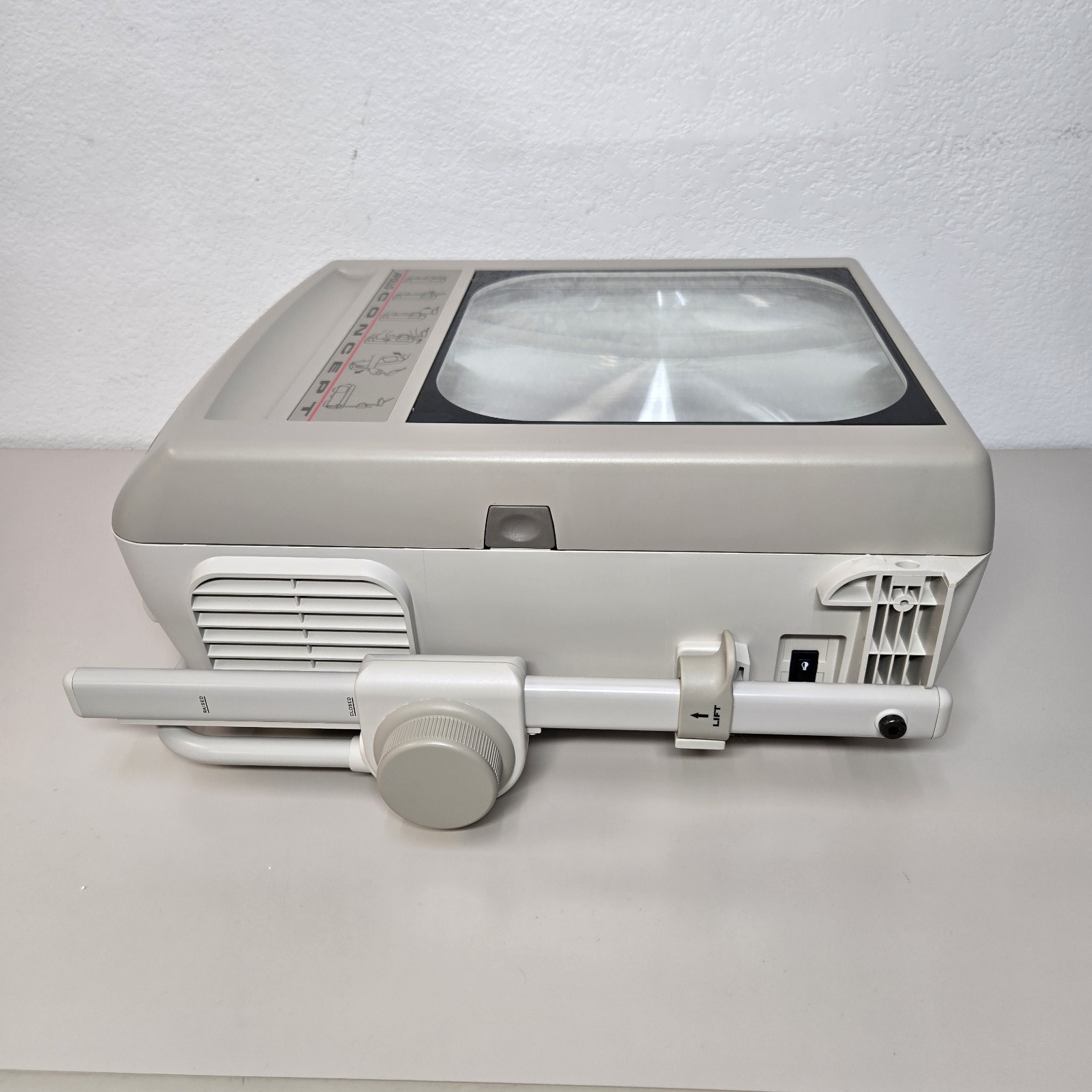 Apollo Concept 2210 Portable Overhead Projector Folding Viewfoil