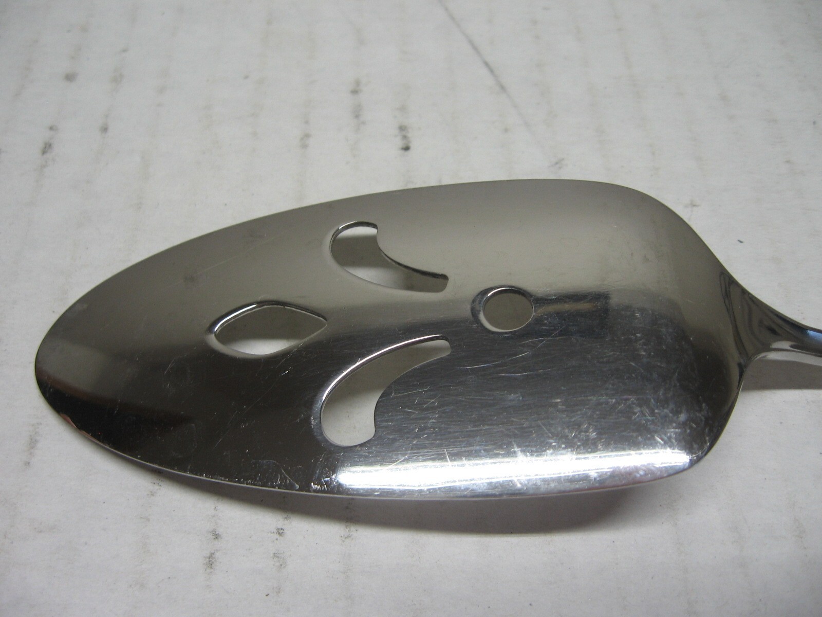 Slotted Pie Server Wm A Rogers Oneida Windrift Premier Stainless
