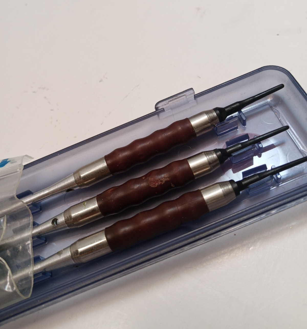 Darts Set Soft Tips 3 Darts + Extras Tips Shaft/Stems Tool 5 Flights Brown