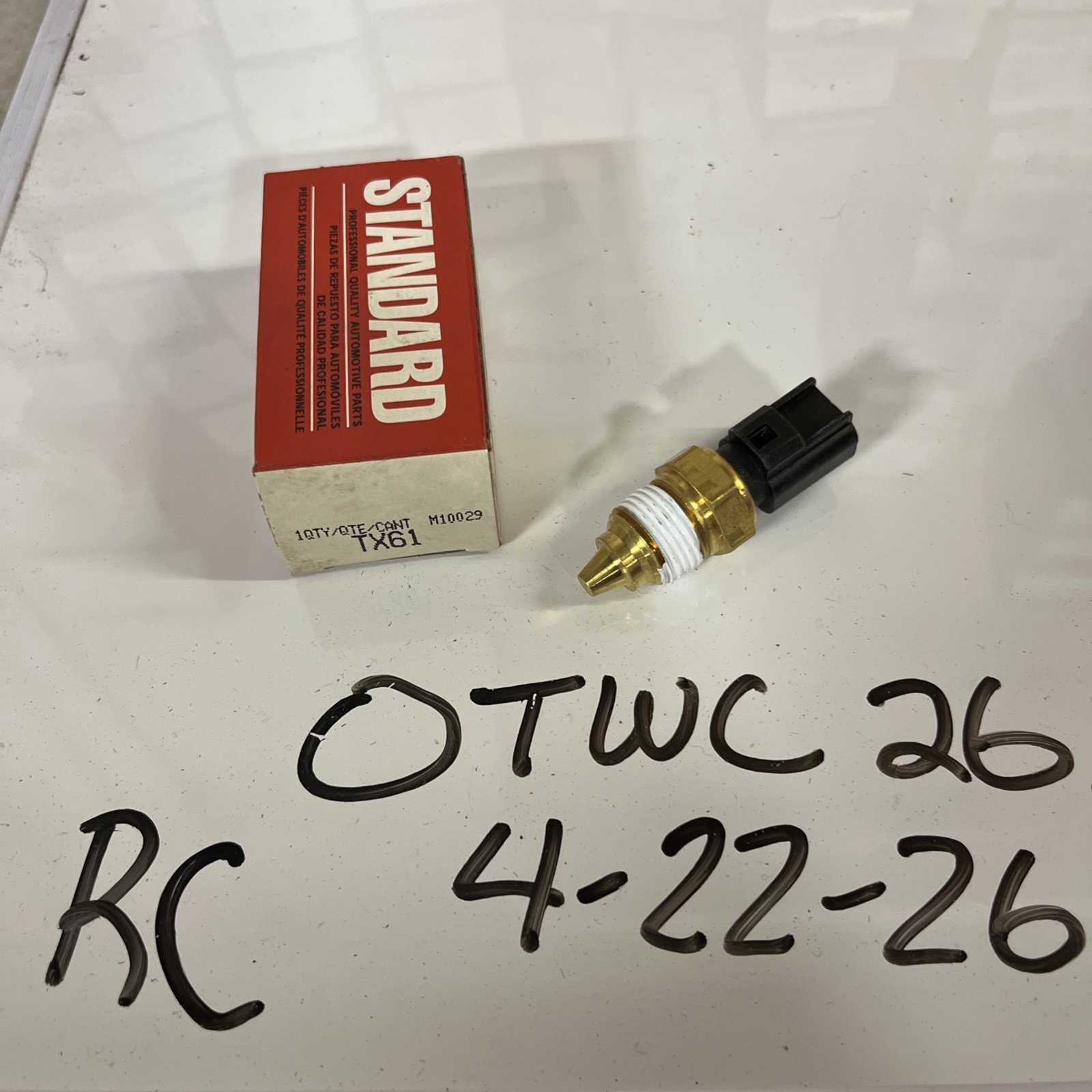 Engine Coolant Temperature Sensor Standard TX61