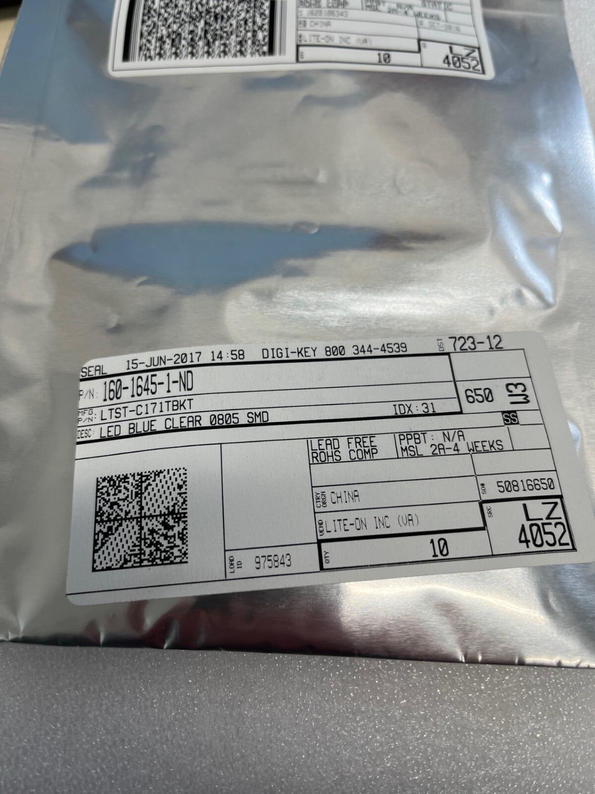 LTST-C171TBKT Lite-On SMT LED 0805 Blue - 10 pcs NEW