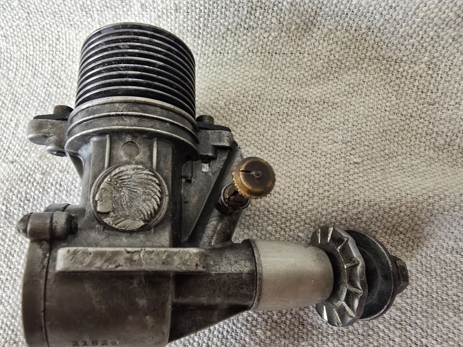 Vintage Mohawk Chief OK Cub 29 Model Airplane Engine