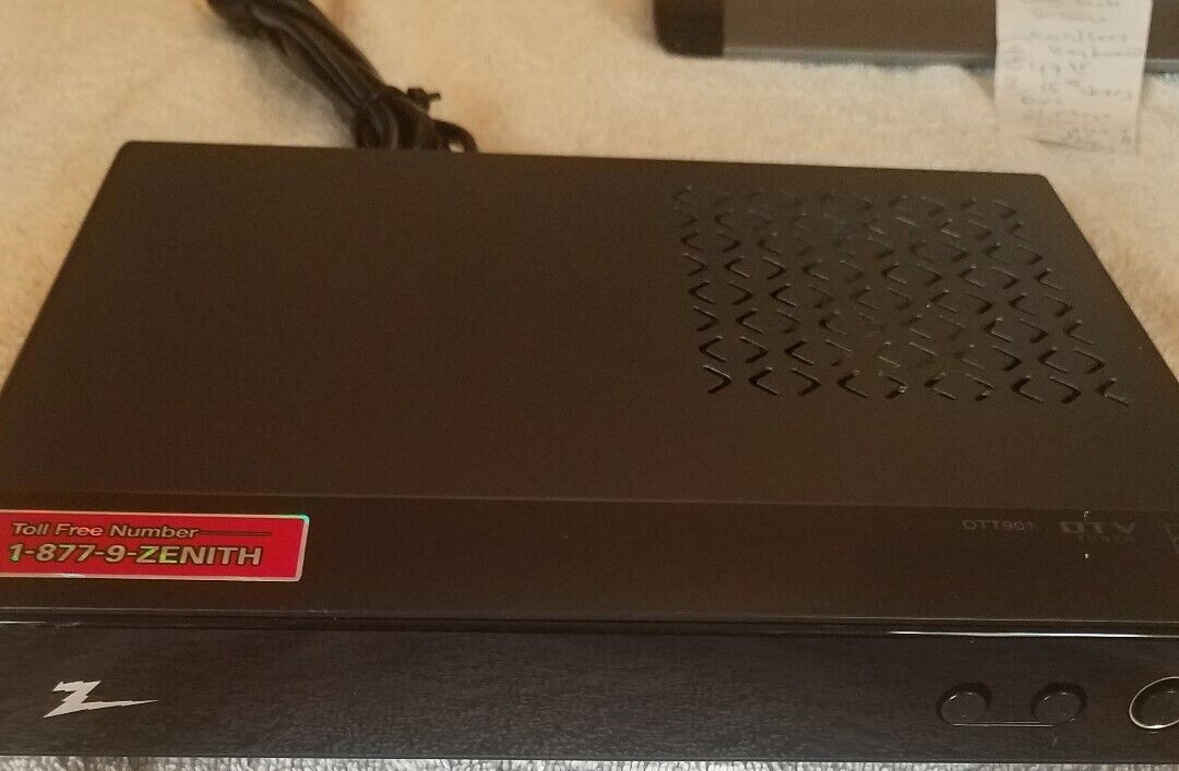 Zenith Cable Box Rare Vintage includes 110 volt cord RCA Cord Coax Cable