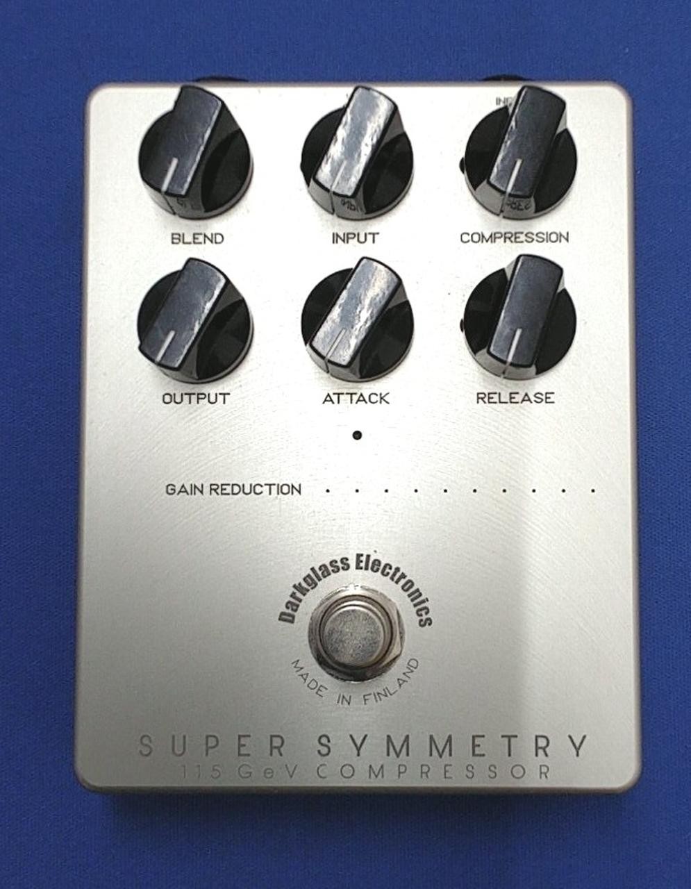DARKGLASS ELECTRONICS SUPER SYMMETRY Model