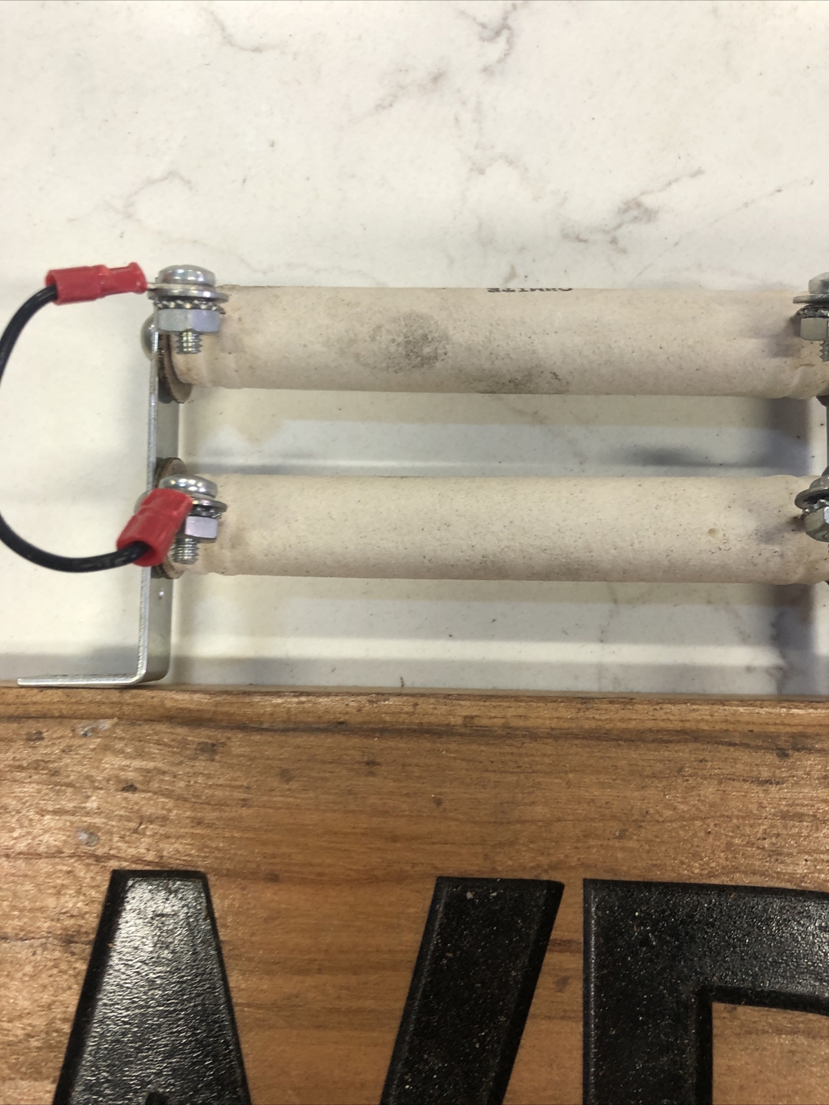 NEW OHMITE 0602 RESISTOR 76136 220 OHMS