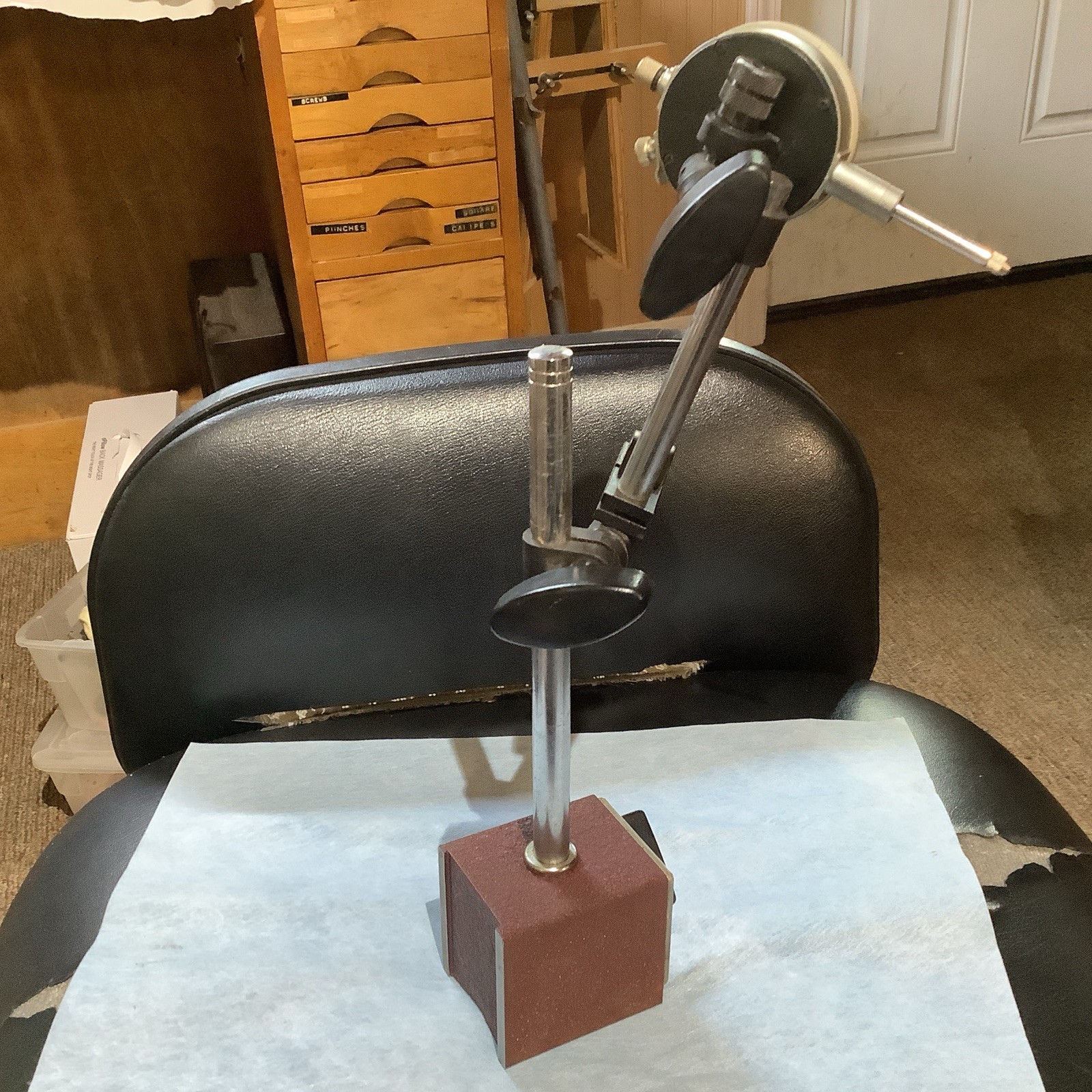 Kanetsu MB-BV Magnetic Base W/Gauge