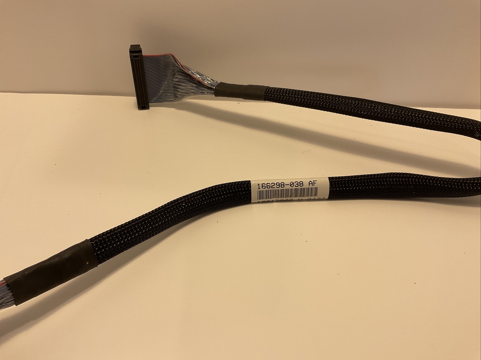 166298-038 HP AF 68-Pin Ultra SCSI 26 Inch Cable Male To Male