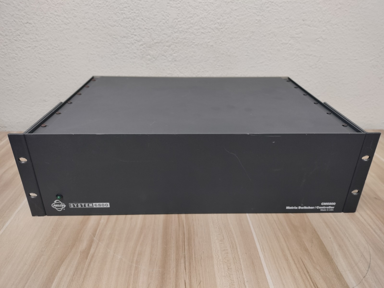 Pelco CM6800 Matrix Switcher Controller CM6800E-48X8 BNC CCTV SWITCH 48 Port