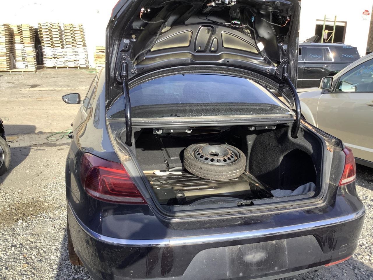 CC VOLKS 2015 Glove Box 4933300
