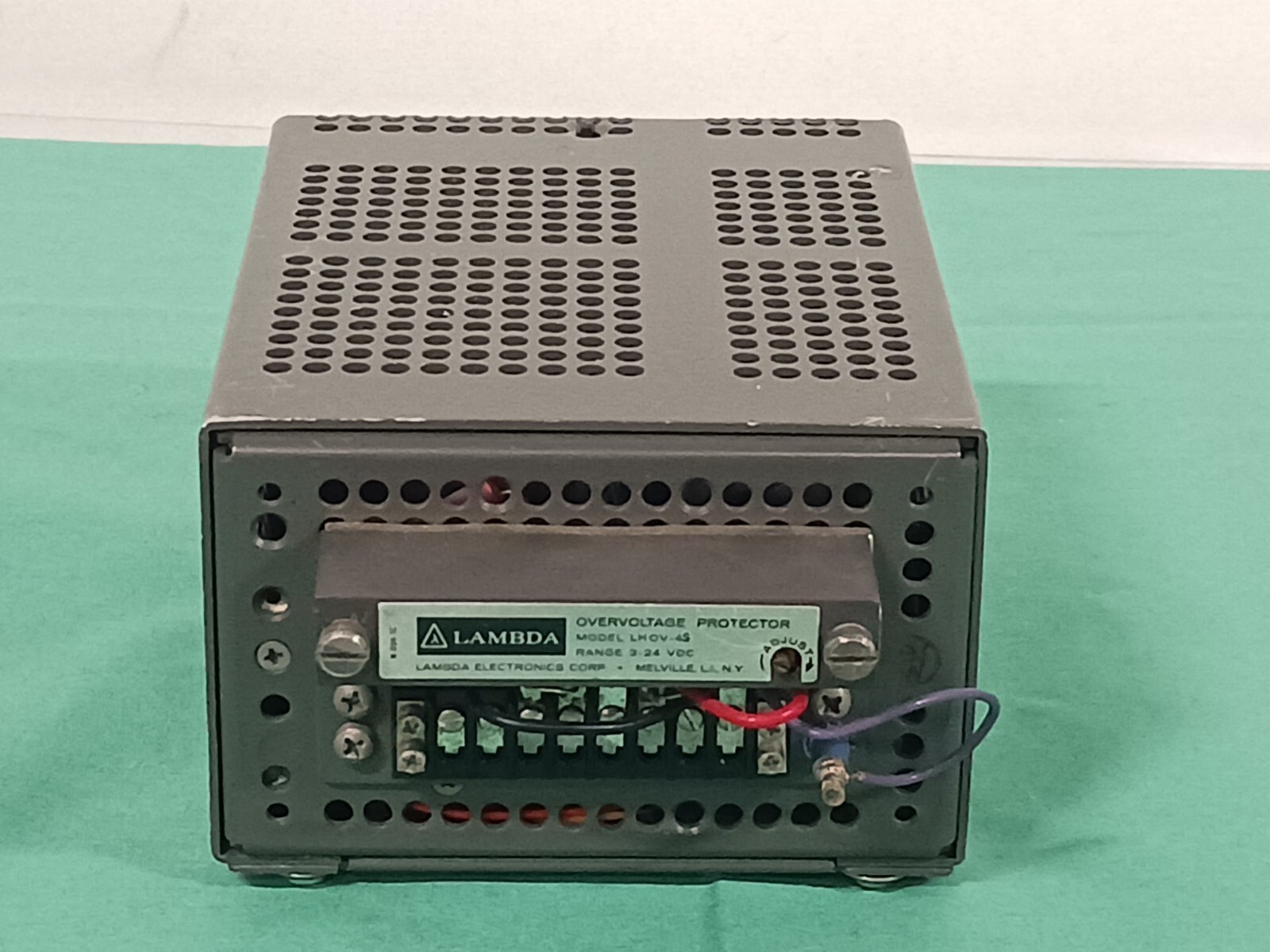 Lambda Veeco LCS-B-01 Regulated Power Supply