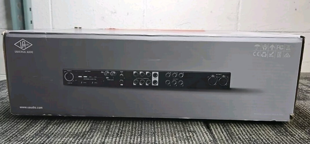 Universal Audio (UAD-2 Apollo X6 HE US) Apollo X6 Thunderbolt Audio Interface
