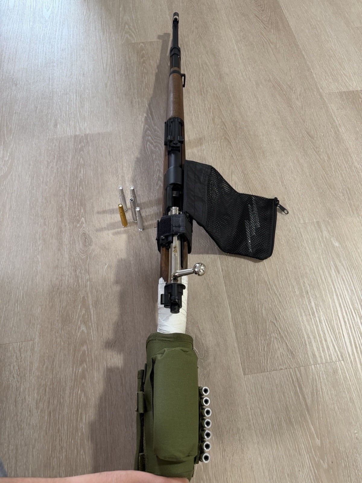 Double Bell Kar98K Gas Shell Ejecting Airsoft Rifle Real Wood 15 Shells
