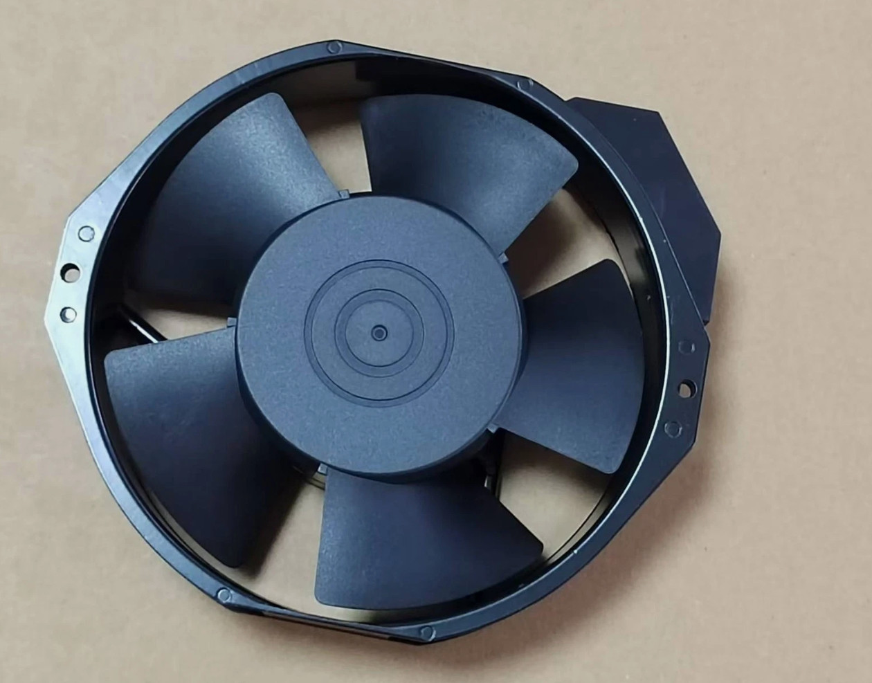 1x GLOBE MOTORS fan A59-B15A-23T3-000 230V AC 35W *tlp.y