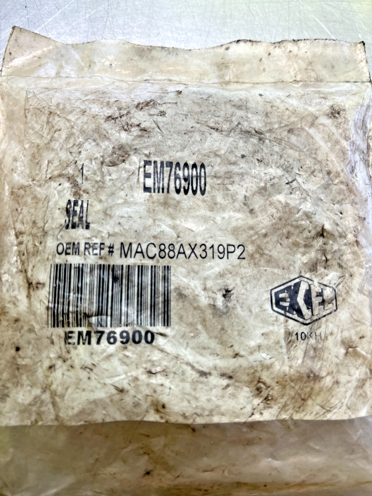 EM76900  EXCEL     SEAL   MAC88AX319P2