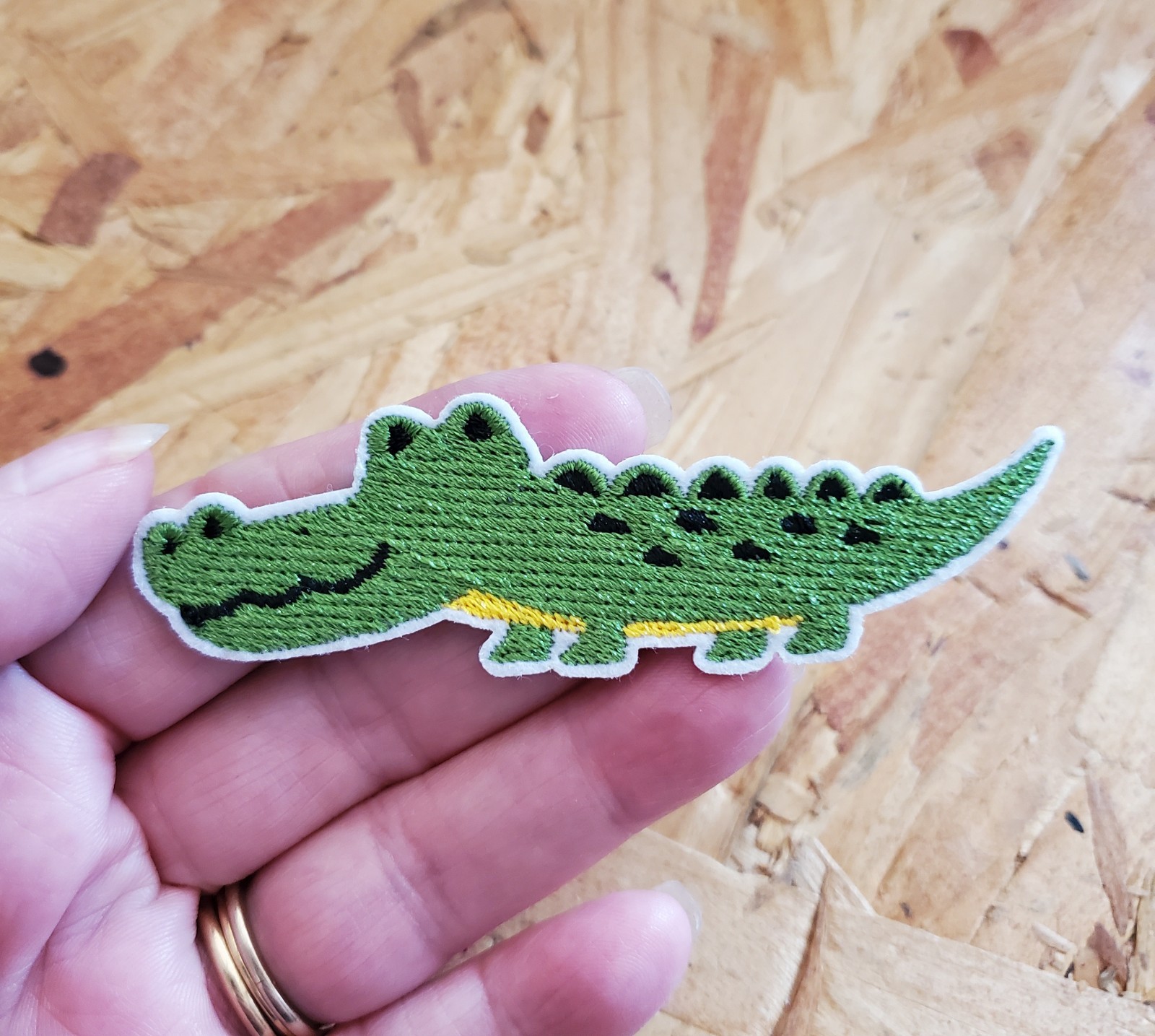 Alligator - Gator - Crocodile - Reptile - Logo - Embroidered Iron On Patch