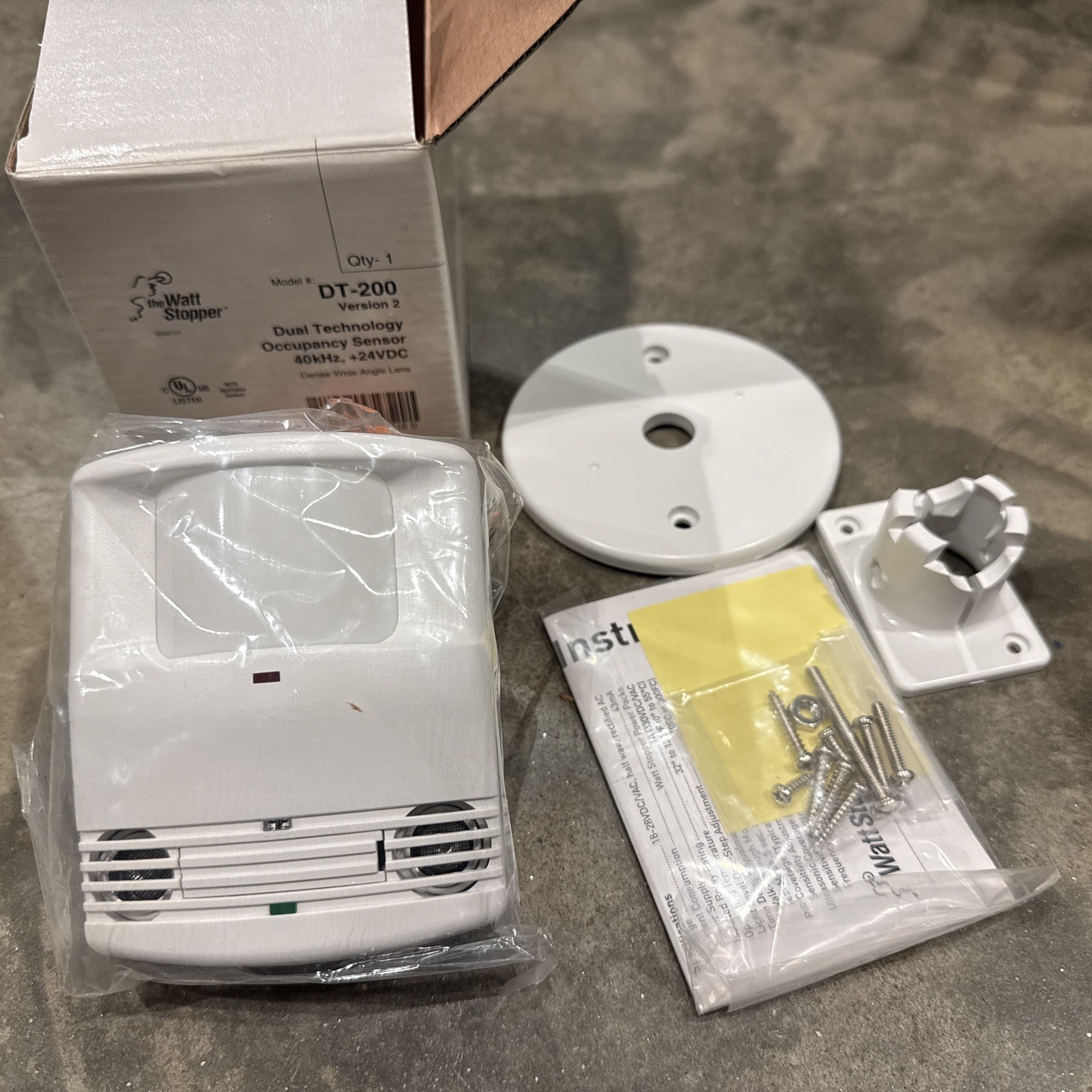 Wattstopper DT-200 Dual Version 2 TechOccupancy Sensor 40kHz 24VDC