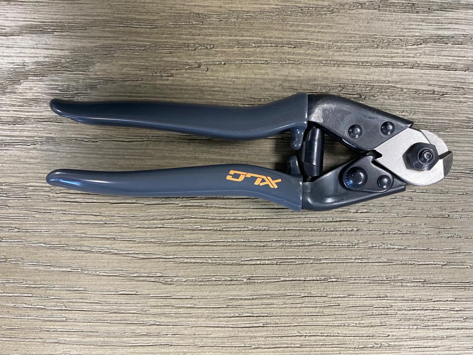 NEW XLC Unisexs TO-S36 Cable Cutter, BlackGrey, One size