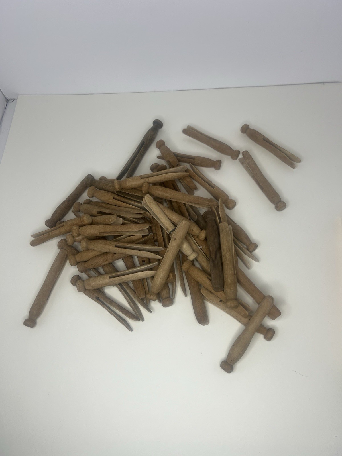 VINTAGE WOODEN CLOTHES PINS LOT OF 45 3-3/4inch ROUND HEAD WHEATHERED PRIMITIVE