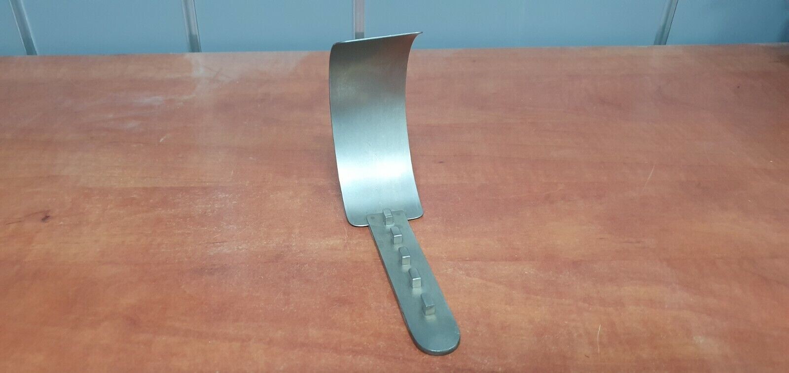 LEIBINGER Retractor 41-34582 WICKHAM STINLESS B2