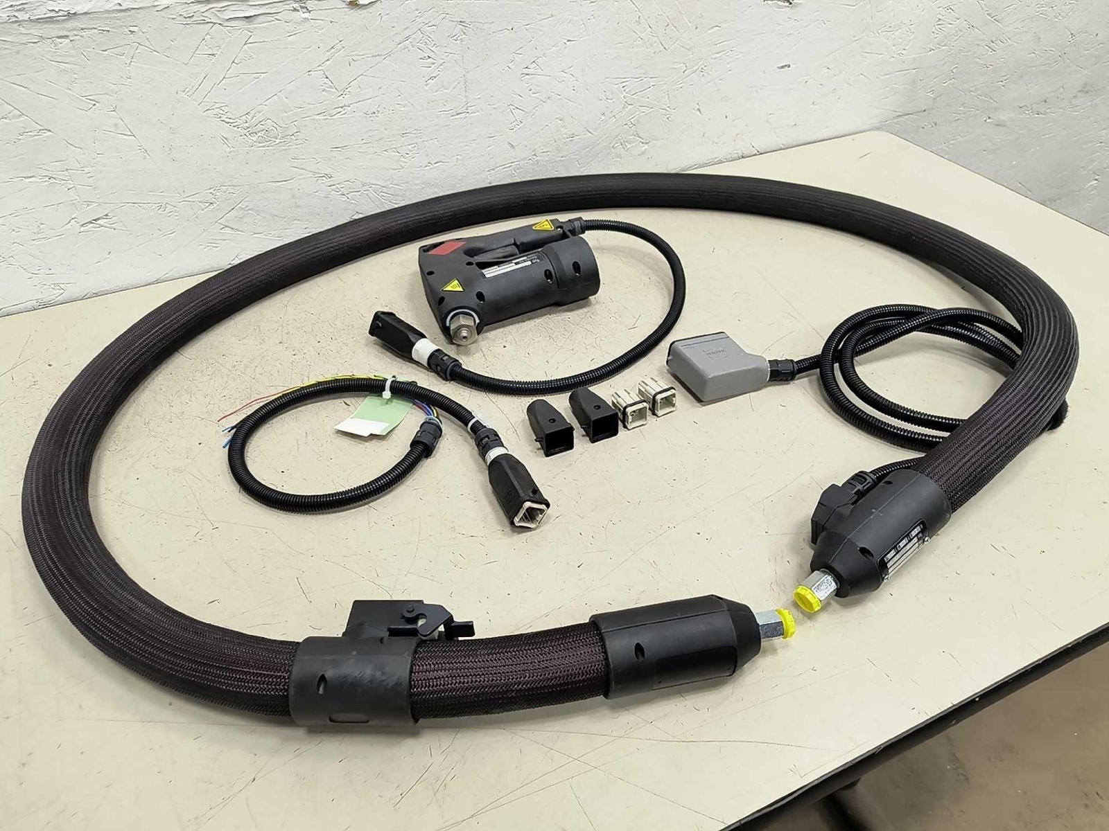 NOS Nordson TC24-8-H Adhesive Applicator Hose w/ MP-17T Gun & More 254542