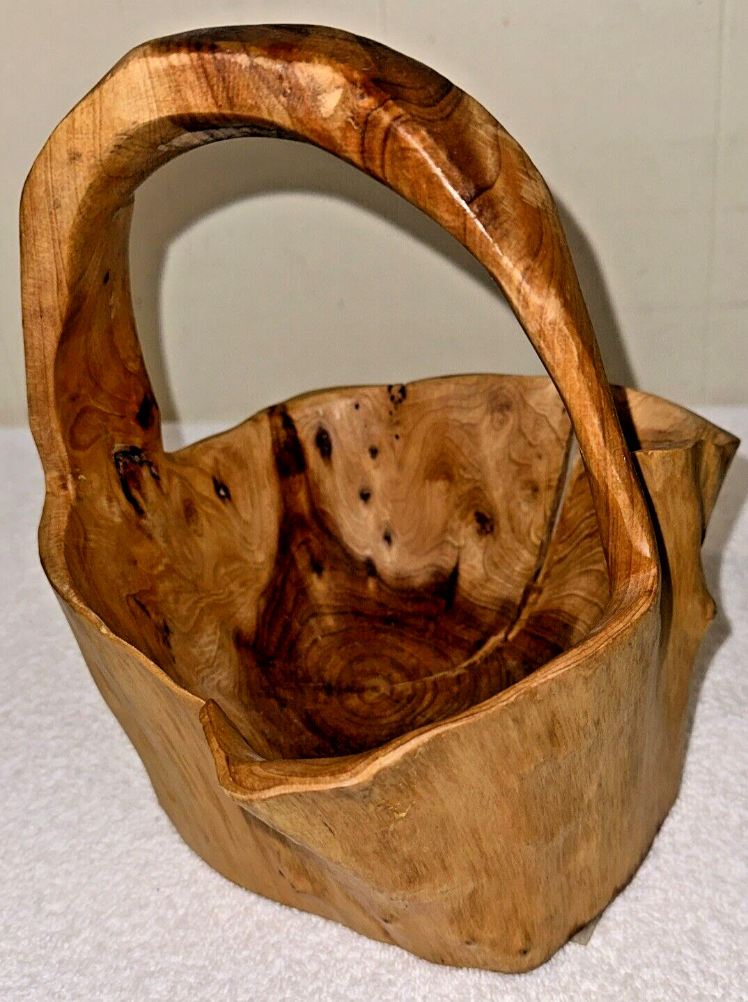 Hand Carved Wood Wooden Basket Birdseye Maple Burl Juniper Tree Stump Natural