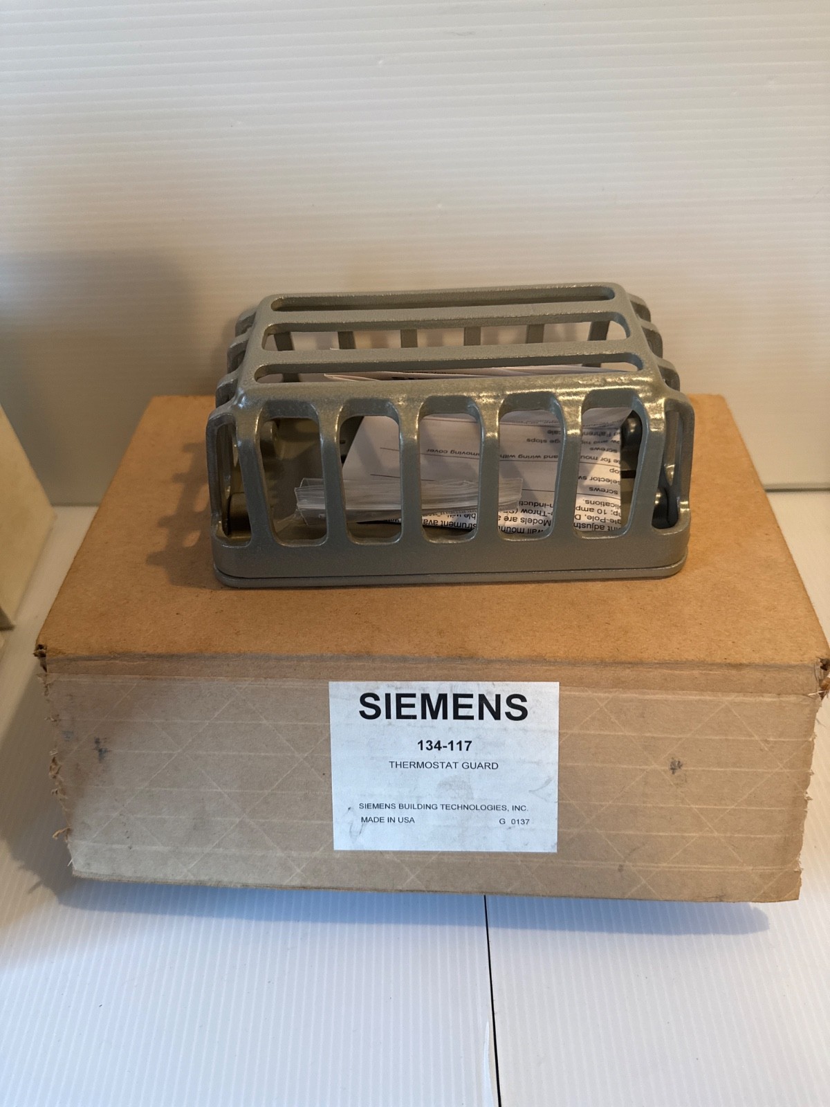NEW Siemens 134-117 Aluminum Electric Thermostat Guard Cage FREE SHIPPING