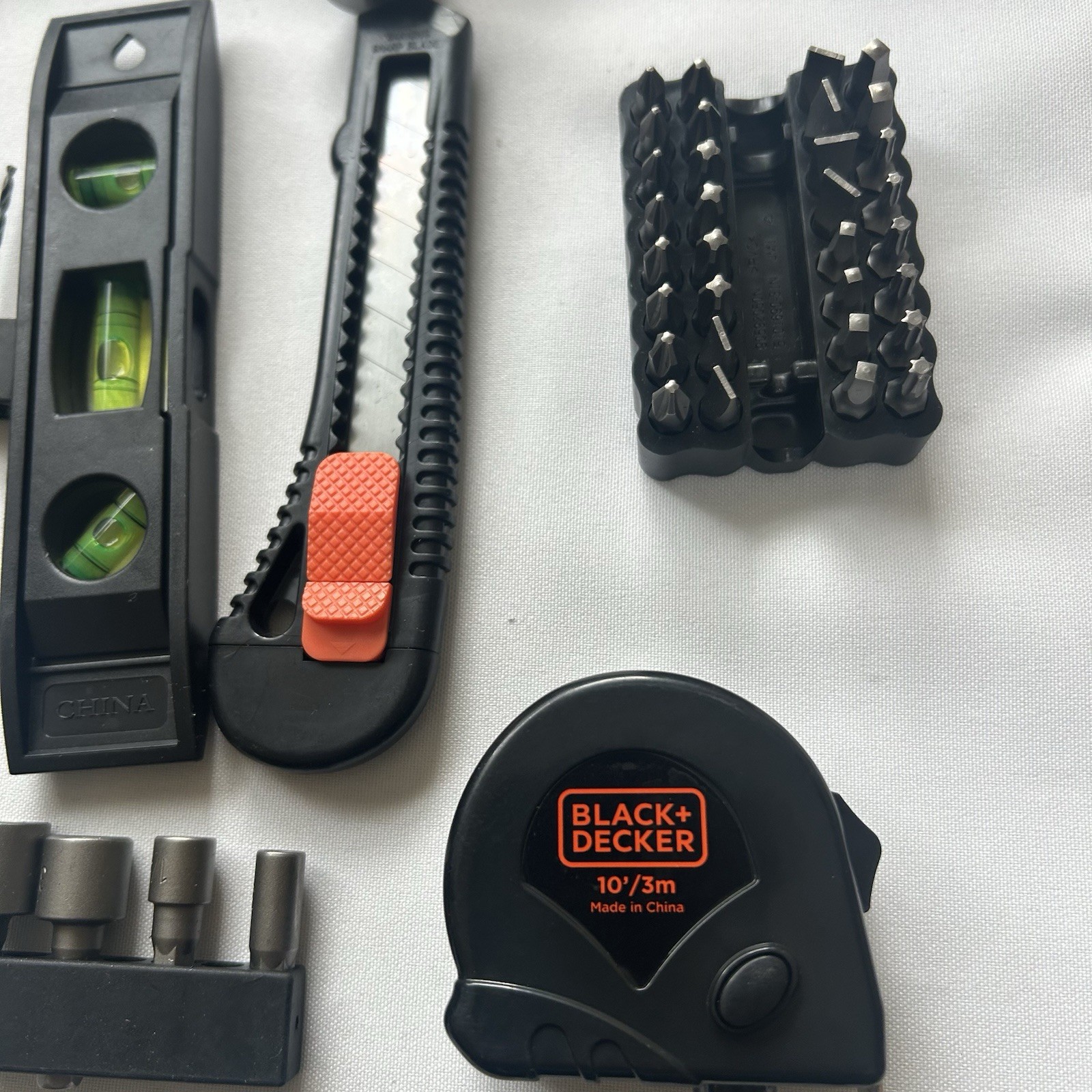 BLACK+DECKER 12V MAX* Cordless Drill/Driver + 59 Piece Project Kit, BDCDD12PK